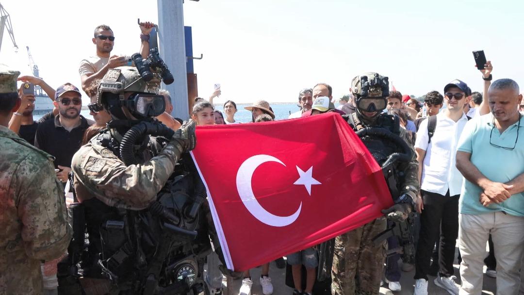   TEKNOFEST Mavi Vatan da SAT VE SAS komandolarından nefes kesen gösteri 2