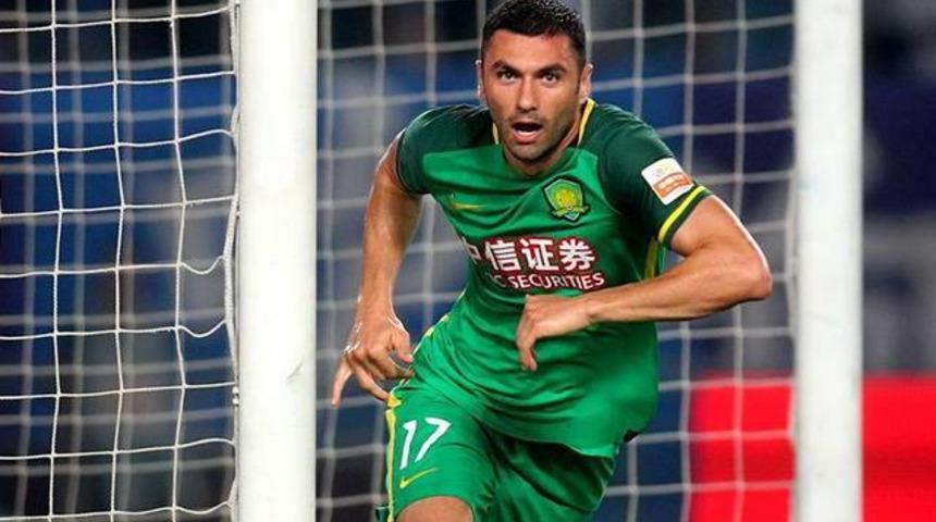 Beşiktaş y&ouml;netimi taraftarın Burak Yılmaz tepkisinden &ccedil;ekiniyor