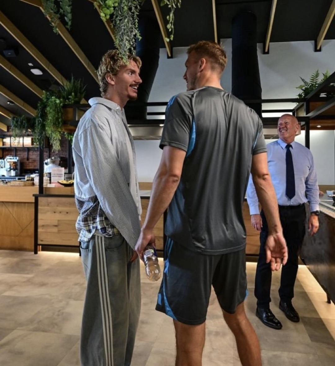 Stuttgart tan Newcastle United a haber bile vermeden transfer oldu! Hem de rekor kırarak 90 milyon Euro ya... 1