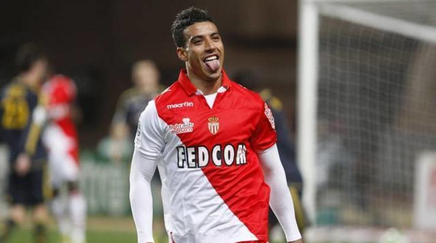 Nabil Dirar kimdir? Fenerbah&ccedil;e, Nabil Dirar transferini a&ccedil;ıkladı!