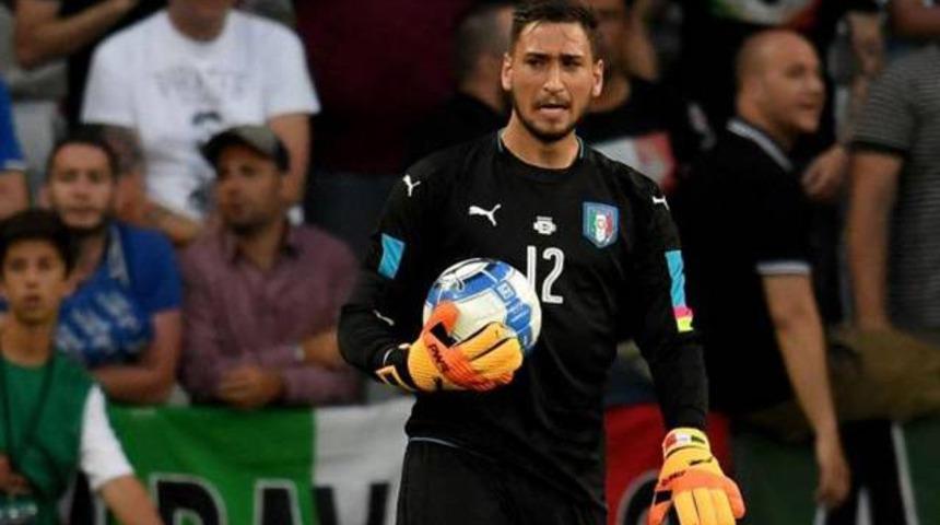 İtalya'da Donnarumma krizi b&uuml;y&uuml;yor