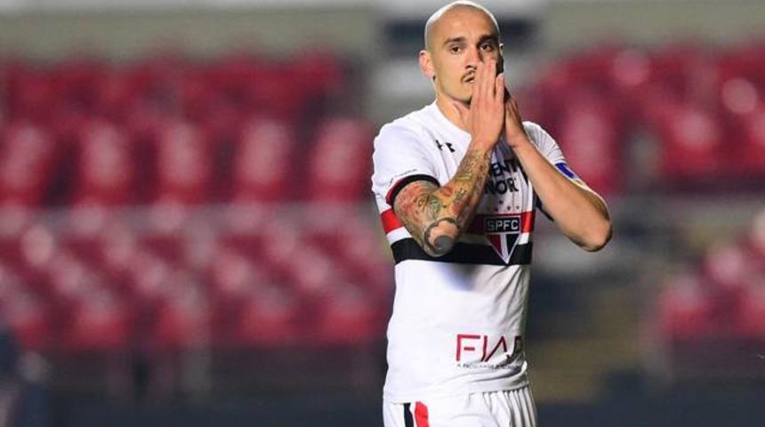 Galatasaray, Maicon'un kul&uuml;b&uuml;yle anlaştı!