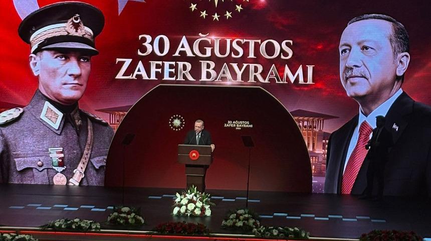 Cumhurbaşkanı Erdoğan'dan 30 Ağustos  mesajı: "Zafer yürüyüşümüz bin yıldır kesintisiz devam ediyor"