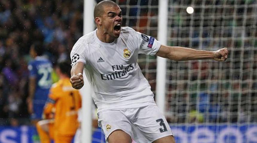 Pepe Beşiktaş'tan 2 yıl i&ccedil;in 12.5 milyon euro istedi