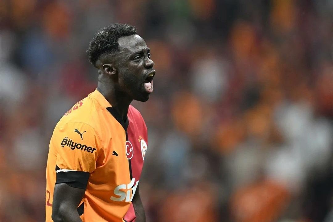 Golünü attı, Galatasaray tarihine geçti! Davinson Sanchez, Metin Oktay gibi rekorlar kitabına adını yazdırdı... 1