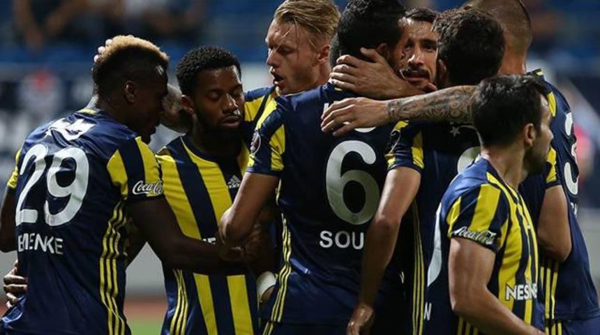 Fenerbah&ccedil;e&rsquo;de Emenike, van der Wiel ve Volkan Şen kadro dışı!