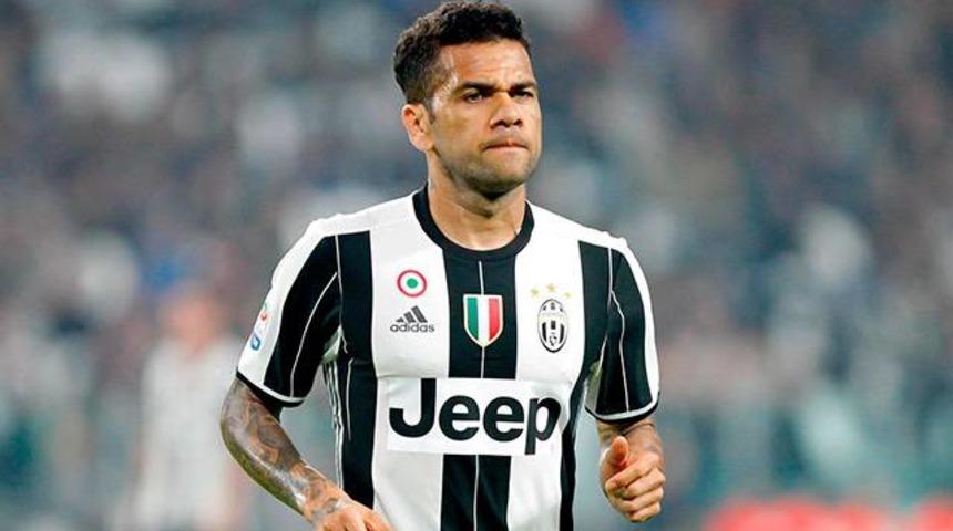 Dani Alves &ouml;z&uuml;r dileyerek veda etti