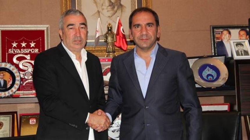 Sivasspor, Samet Aybaba ile imzaladı
