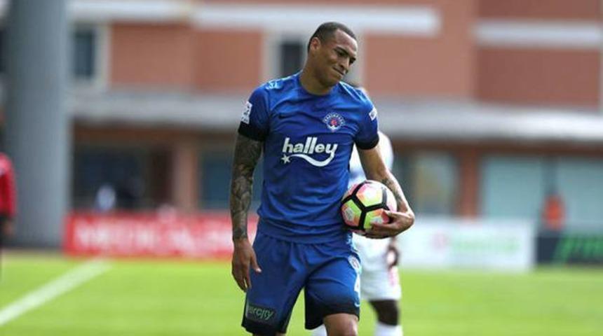 Bursaspor Titi'yi Beşiktaş'ın elinde kaptı