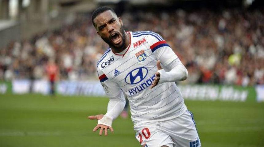 Arsenal&rsquo;den Lacazette&rsquo;e rekor bonservis bedeli