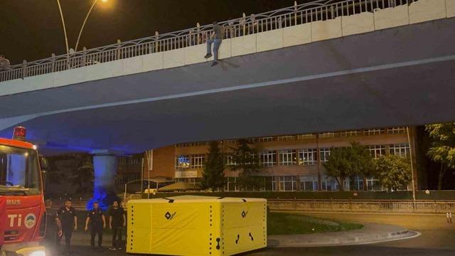 Bir haftada 2 kez intihara kalkışan şahıs ikna edildi 2