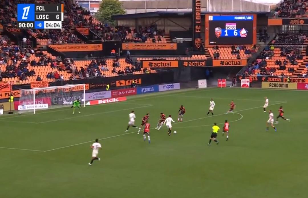 Lille forması giyen Berke Özer den skora katkı! Milli kaleci asist yaparak takımın farka koşmasını sağladı... 2