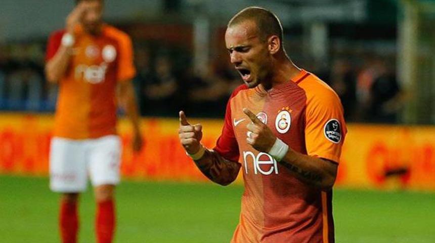 Medipol Başakşehir Wesley Sneijder'i istiyor