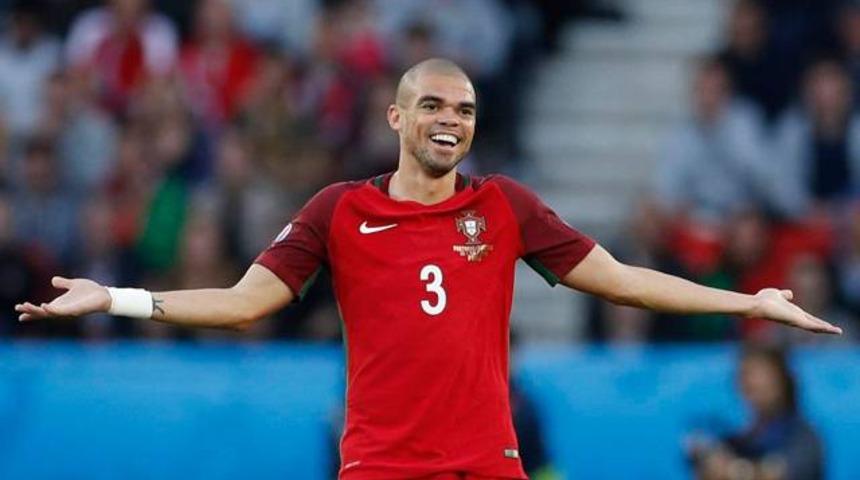 Beşiktaş Pepe ile imzaladı