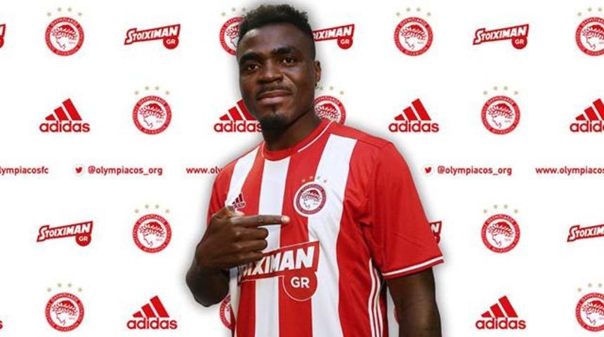Emenike resmen Olympiakos'ta
