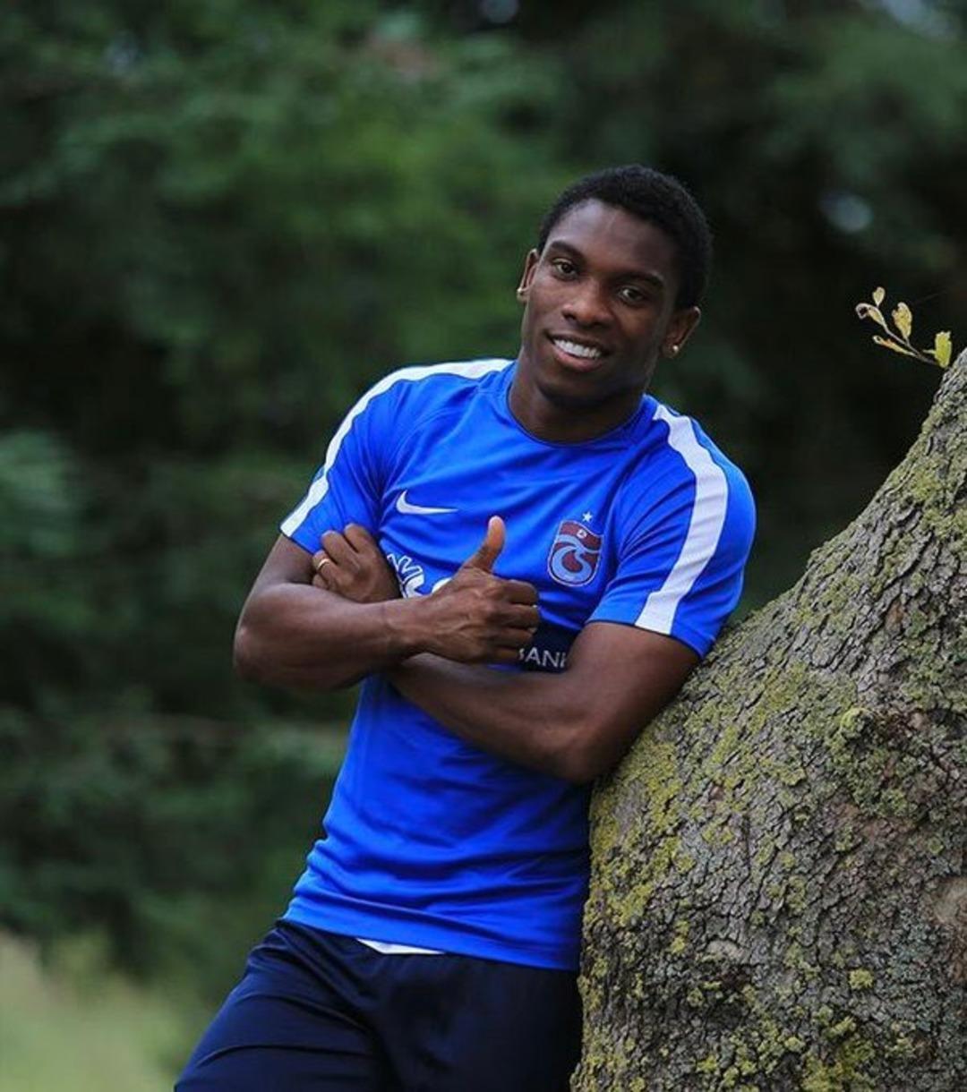 Bir dönem Trabzonspor forması giyen Fabian Castillo nun eşi Ojeda Avila Interpol tarafından tutuklandı! Kuyumcu soygunu sonrası ağırlaştırılmış ceza iddiaları... 2