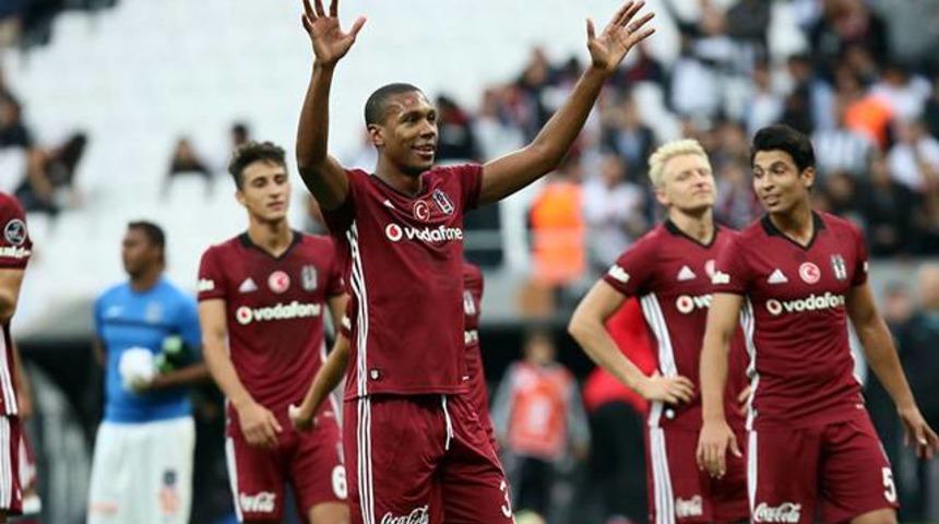 Lyon teknik direkt&ouml;r&uuml; Genesio'dan Marcelo a&ccedil;ıklaması