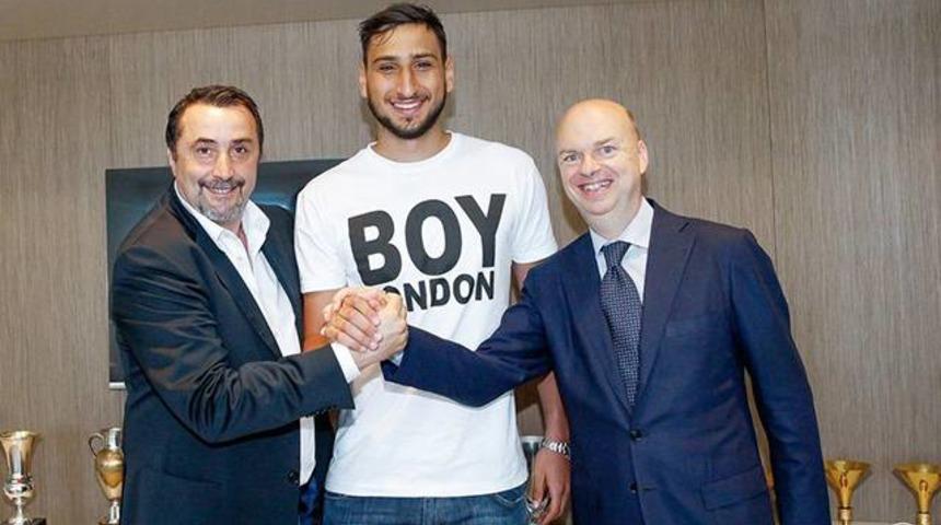 Donnarumma 2021'e kadar Milan'da kaldı