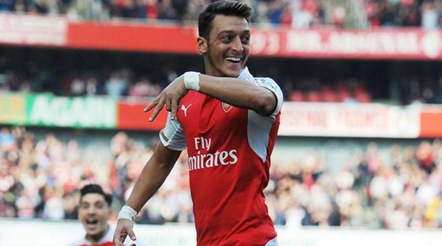 Mesut &Ouml;zil Arsenal'de kalmak istiyor