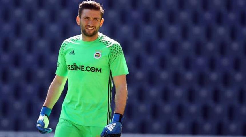 Fenerbah&ccedil;e'de kaleci Ertuğrul Taşkıran ayrılmak istiyor