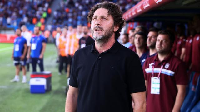 Trabzonspor'da Batista Mendy'nin geleceği belli oluyor! İspanyol ekibi Sevilla ile her konuda anlaşılırken, yıldız isim sağlık kontrolleri için İspanya'da...