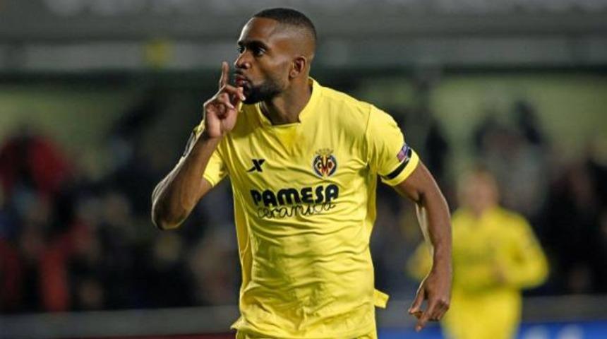 Villarreal Bakambu ile uzattı