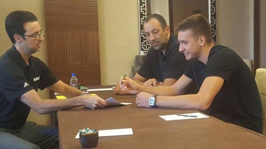 Bogdan Bogdanovic resmen imzaladı