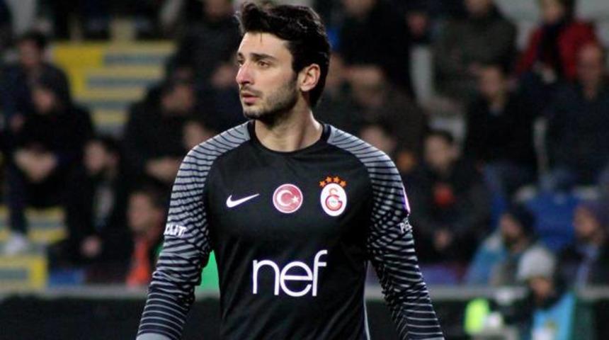 Cenk G&ouml;nen, sağlık kontrol&uuml; i&ccedil;in Malaga'ya gitti