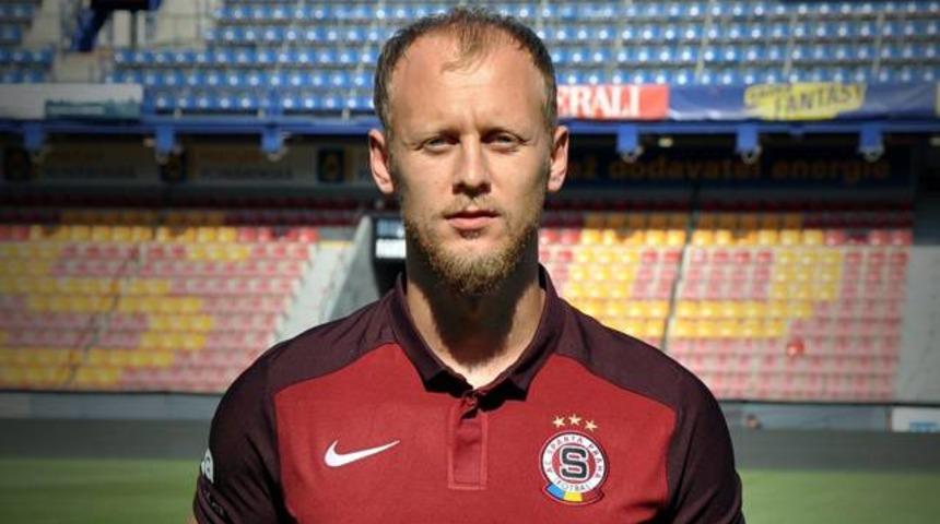 Semih Kaya resmen Sparta Prag'ta
