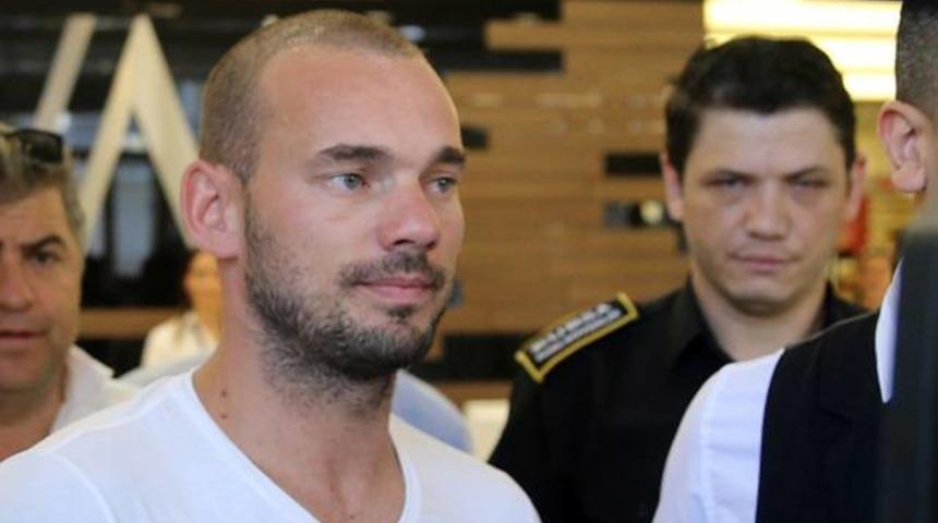 Sneijder 20 milyonluk tazminat maddesini istememiş