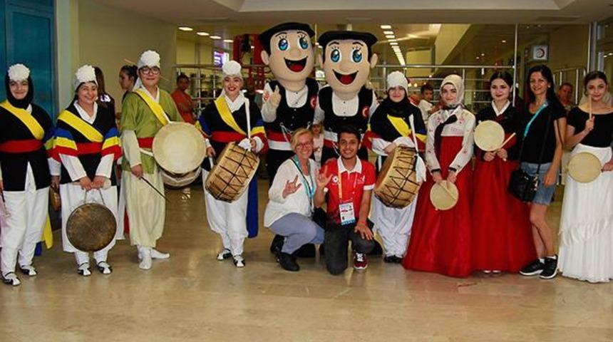 D&uuml;nyanın t&uuml;m renkleri Samsun'da