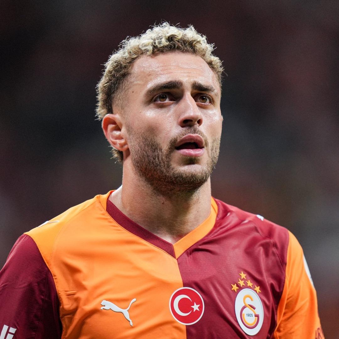 Galatasaray ın yıldız ismi Barış Alper Yılmaz için sıcak gelişme yaşanıyor! Başkan Dursun Özbek le görüşen yıldız oyuncu ayrılık için ısrar etti... Neom ile anlaşma çok yakın 2