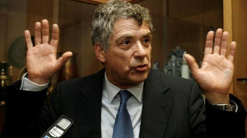 İspanya Futbol Federasyonu Başkanı Angel Maria Villar g&ouml;zaltında