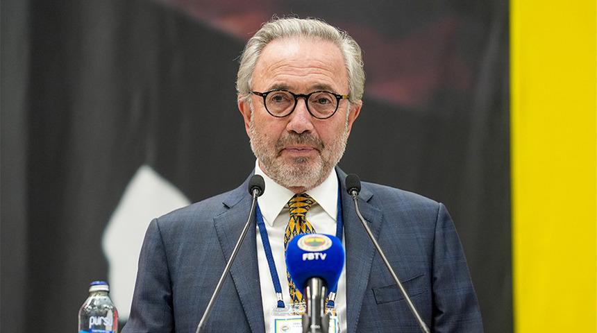 Fenerbahçe Asbaşkanı Hamdi Akın'dan kritik hamle! İsmail Kartal'ı yatıyla alıp 2 saat yalısında görüştü... Sarı lacivertlilerde teknik direktörlük arayışlarında sıcak gelişme