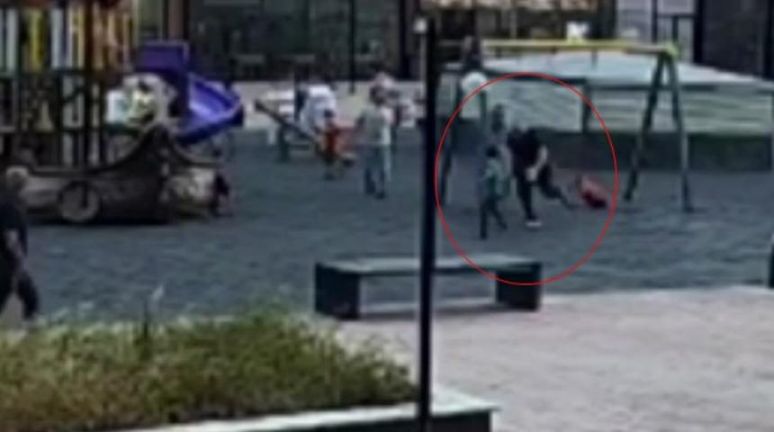 Çocukları parkta yerden yere vurmuştu! O şahıs serbest kaldı