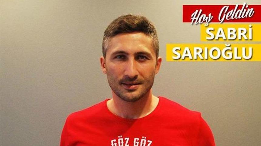 Sabri Sarıoğlu resmen G&ouml;ztepe'de!