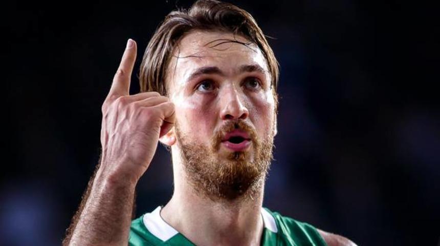 Devlerin Semih Erden kapışması!