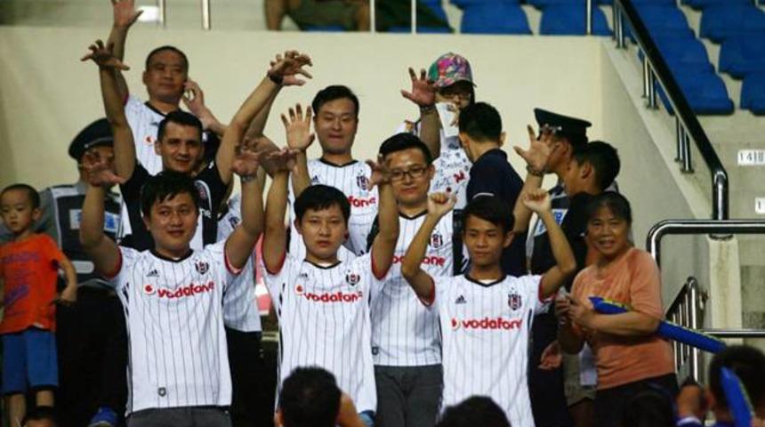 Beşiktaş İngiltere'nin manşetinde