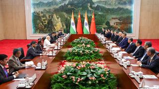 Çin ve Hindistan liderleri, Şanghay İşbirliği Örgütü Zirvesi'nde görüştü