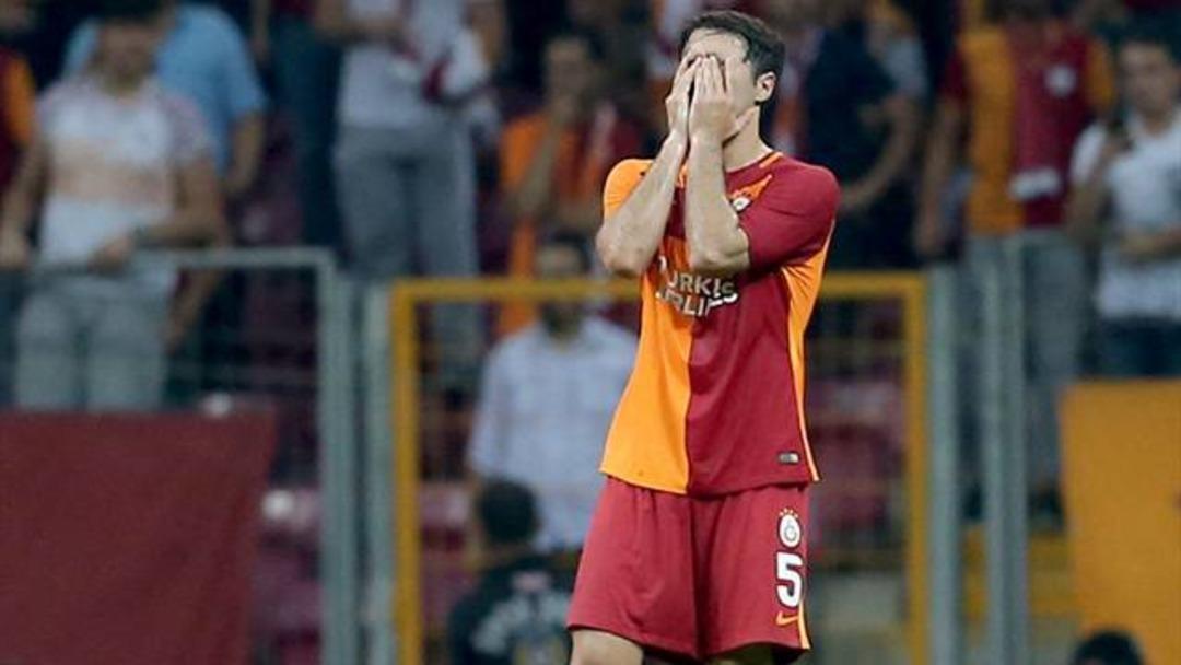 Ahmet &Ccedil;alık sosyal medyayı salladı