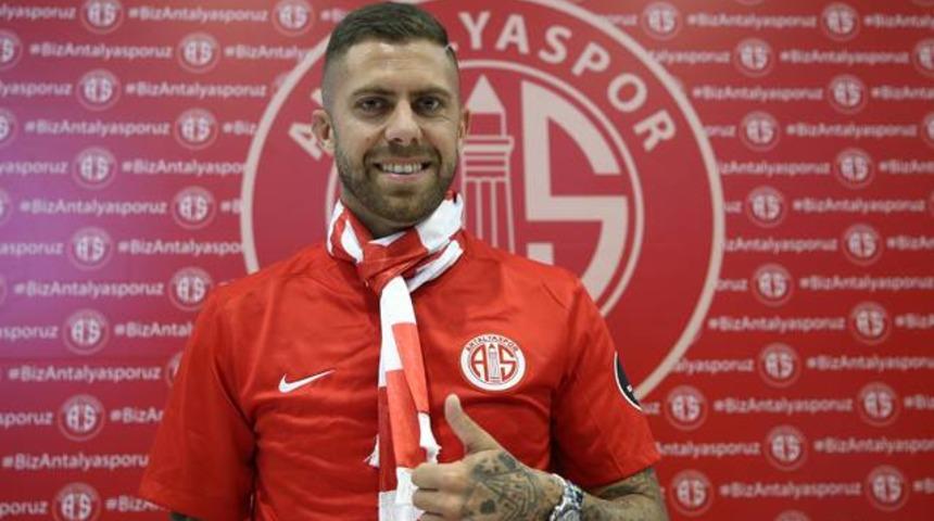 Antalyaspor'a Menez şoku! Pubis sakatlığı çıktı