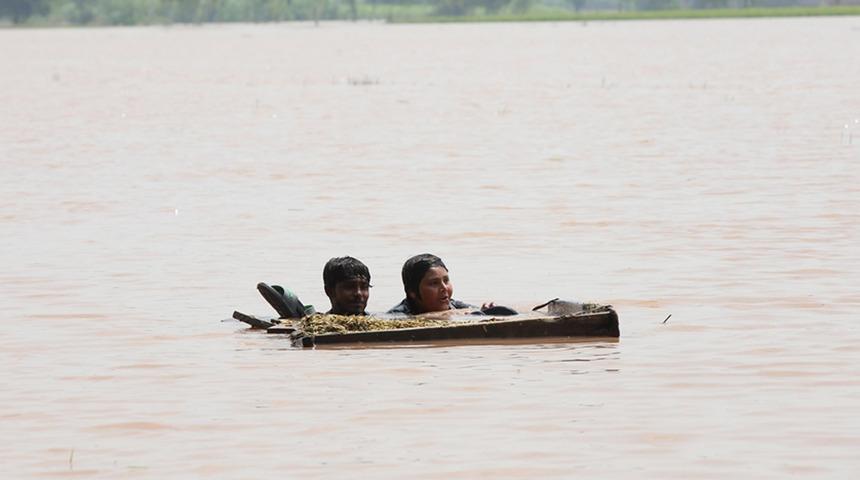 Pakistan'da sel felaketi! Ölü sayısı 840'ı geçti