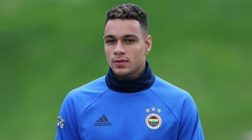 Swansea City, Van der Wiel&rsquo;e talip oldu