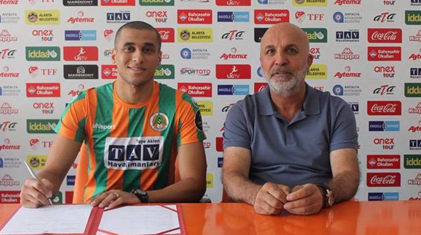 Alanyaspor Welinton ile 1+2 yıllık s&ouml;zleşme imzaladı