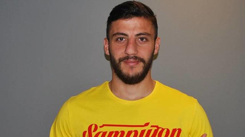 G&ouml;ztepe Hakan &Ccedil;inemre ile 3 yıllık s&ouml;zleşme imzaladı