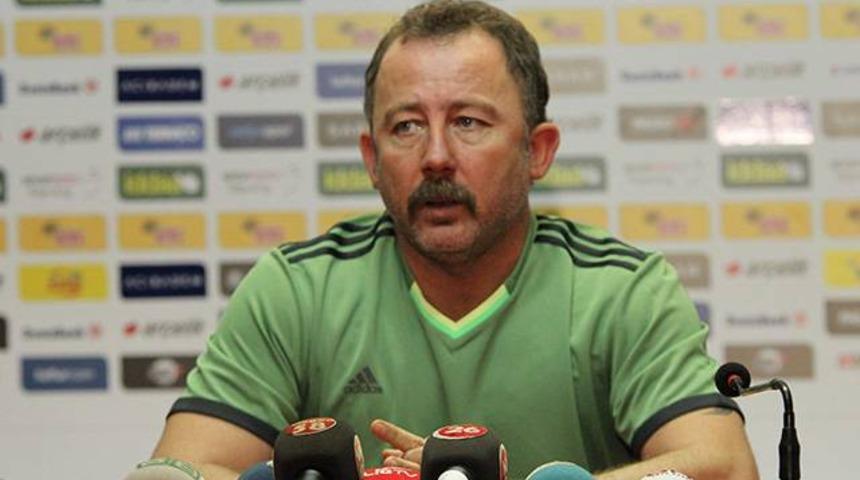 Eskişehirspor Sergen Yal&ccedil;ın'ı a&ccedil;ıkladı