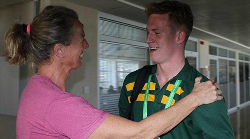 Oğlunun peşinde 8 bin kilometre