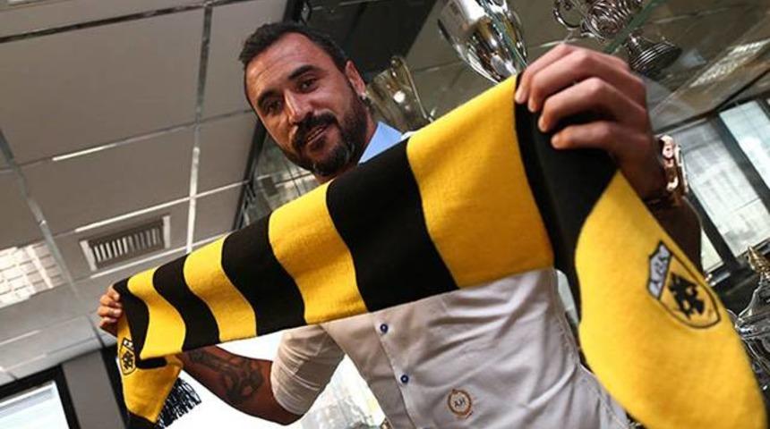 Hugo Almeida AEK'da kadro dışı bırakıldı