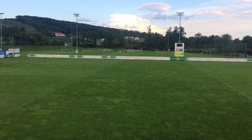 Tudor basına a&ccedil;ık idmanı 300 metre ileride yaptırdı