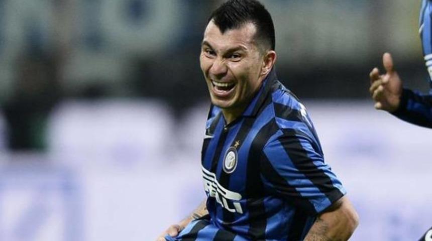 Beşiktaş'tan Gary Medel'e 2 milyon euroluk teklif